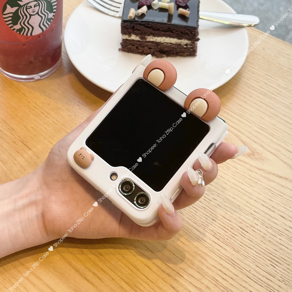 Ốp Lưng Samsung Z Flip 5 tai gấu siêu cute gắn Charm gấu nâu dễ thương kèm dây xách Z Flip5/ ZFlip 5