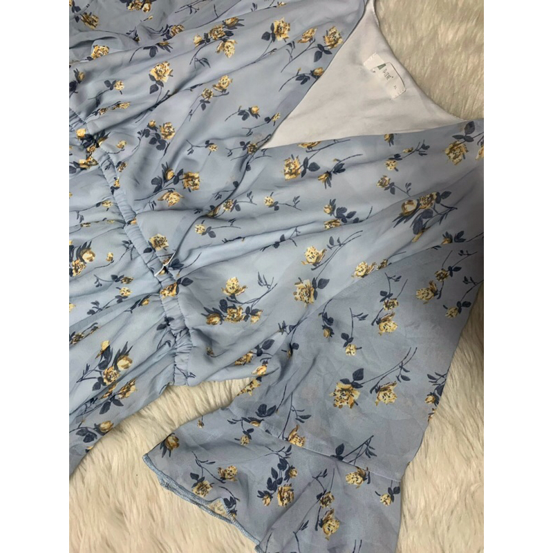 Đầm von hoa cho mẹ