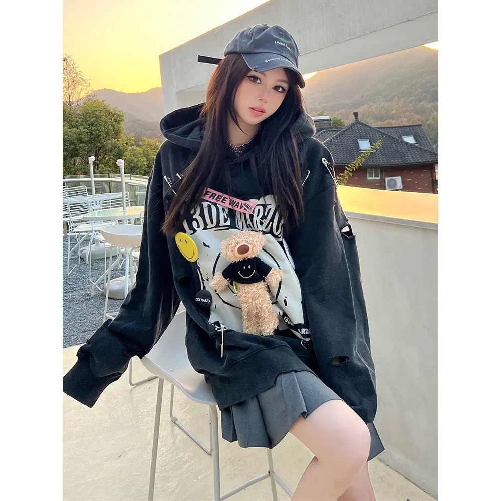 Áo hoodie 13de marzo rách gim băng gấu bông sticker