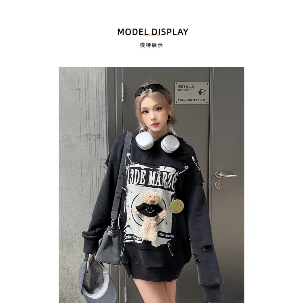 Áo hoodie 13de marzo rách gim băng gấu bông sticker
