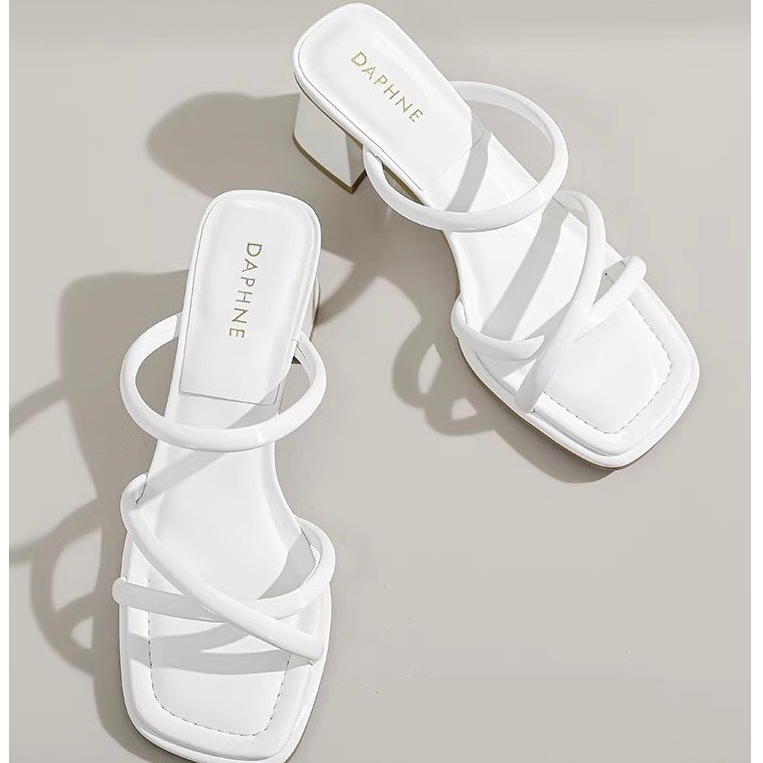 Dép cao gót classic 5cm - 2 Màu trắng đen - Size 35/39 - Quai chéo tinh tế - Sỏ ngón phong cách