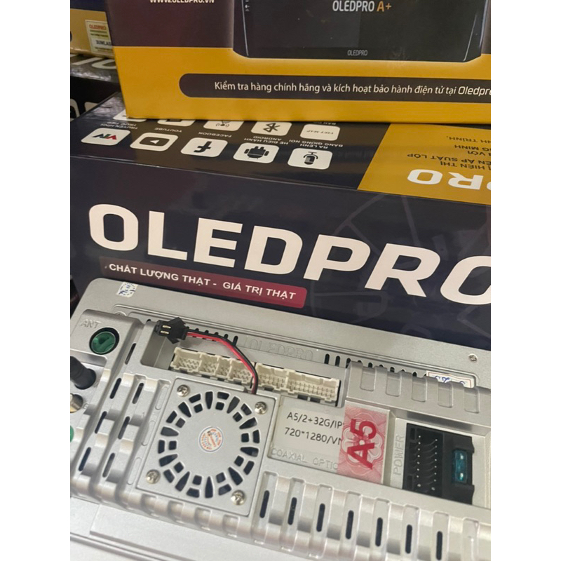 Màn hình Androi Oled pro A5 !tặng camera Lùi AHD