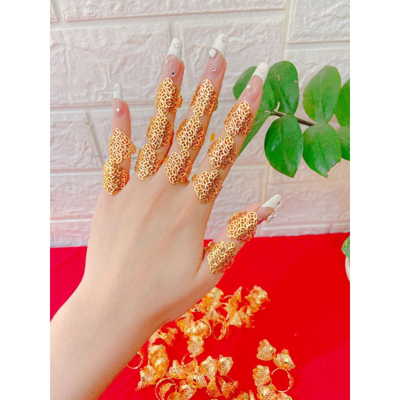 Nhẫn kt vàng 6k