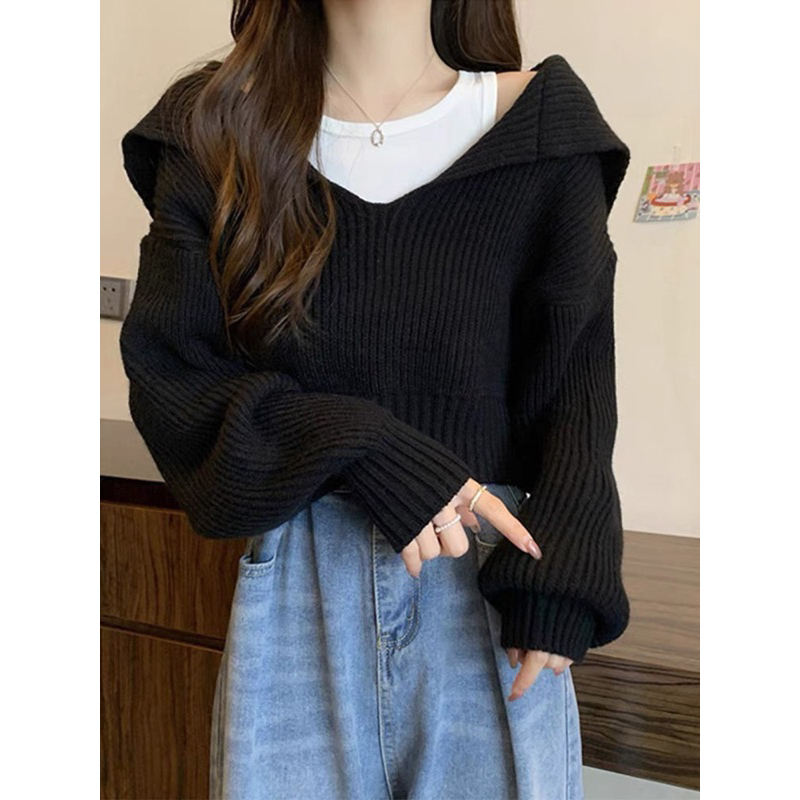 Áo len dáng croptop kèm áo trong xinh
