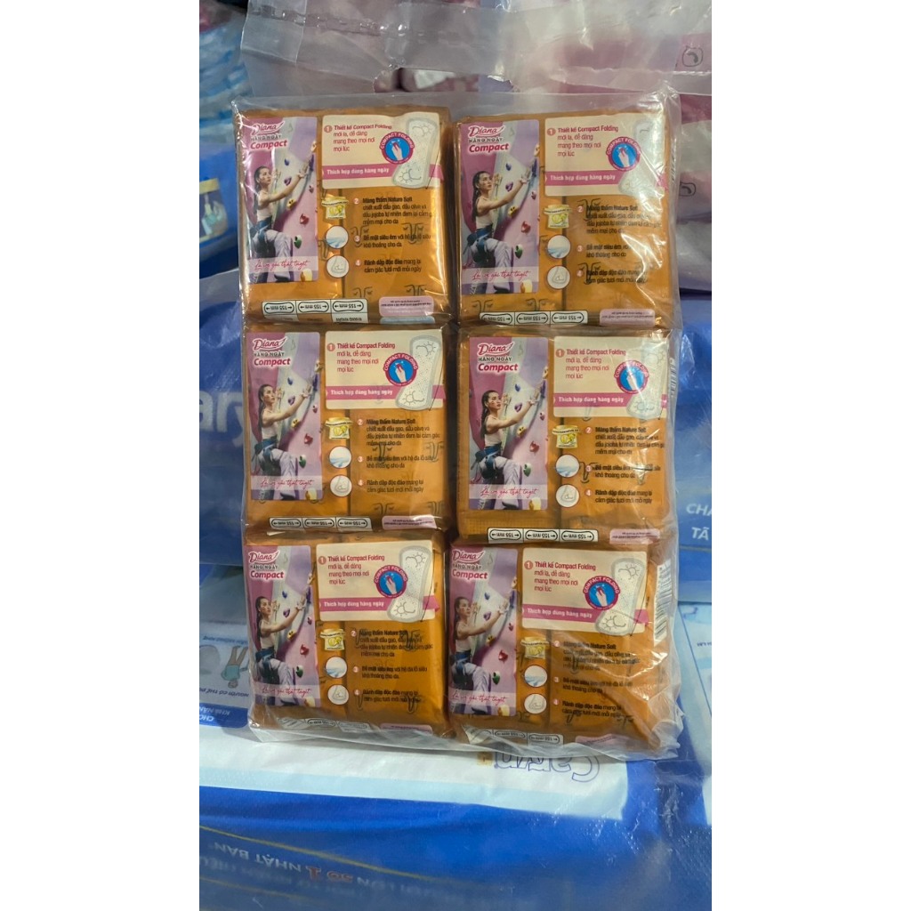 Băng vệ sinh Diana Hàng ngày Sensi Compact gói 20 miếng