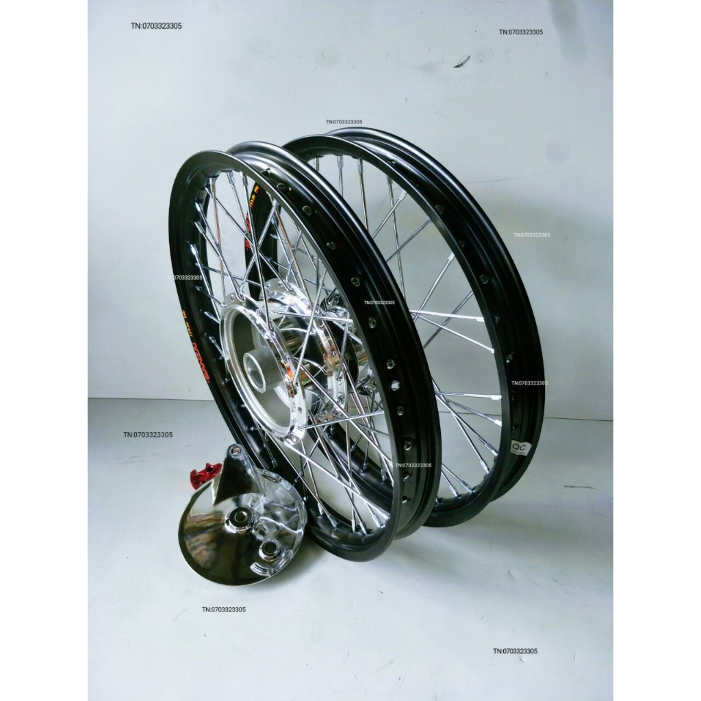 CẶP BÁNH CĂM SIRIUS .EXCITER 2010 NIỀN NHÔM BAN ZAI. DALE.SOLUTER. SHARK SPEED THÁI .CĂM ĐÙM MẠ CROM .KÈM MÁ .PÁT MÀU .