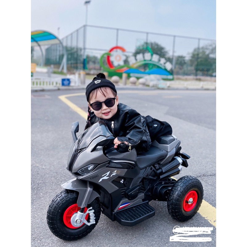 Xe Mô tô điện RR1000 Fullsize cho bé, chức năng đèn nhạc, tiến lùi đầy đủ