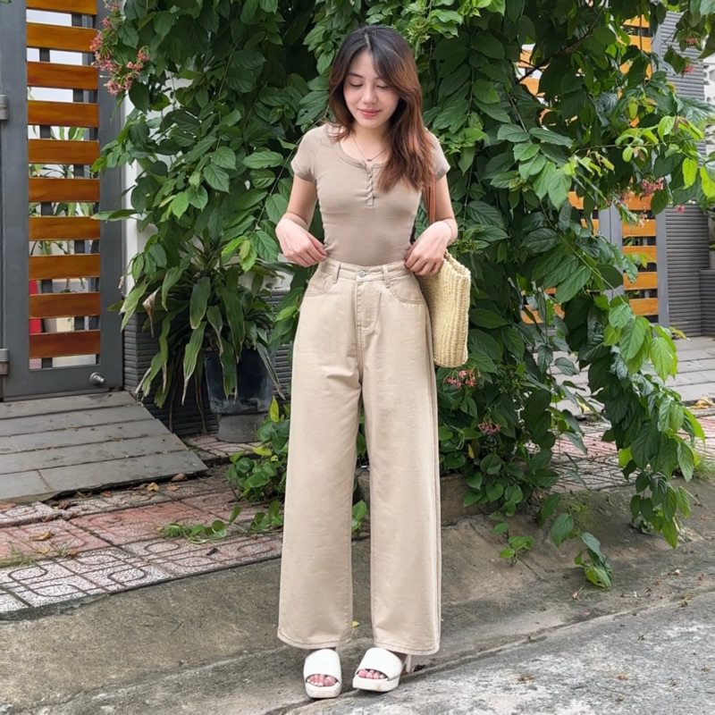 Quần jean ống suông túi nấp sau