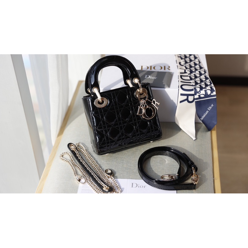 Túi xách Di.or lady bản super size 17cm chất da bóng tag vàng