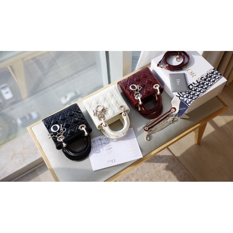 Túi xách Di.or lady bản super size 17cm chất da bóng tag vàng