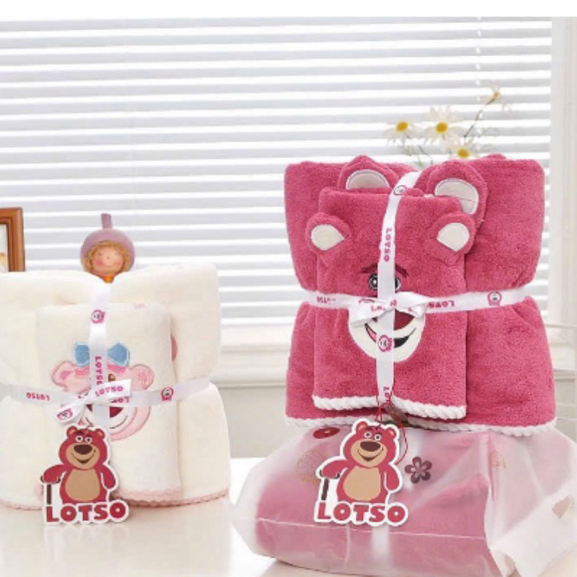 Set 2 khăn tắm và khăn mặt siêu mềm thấm mịn gấu Lotso dễ thương