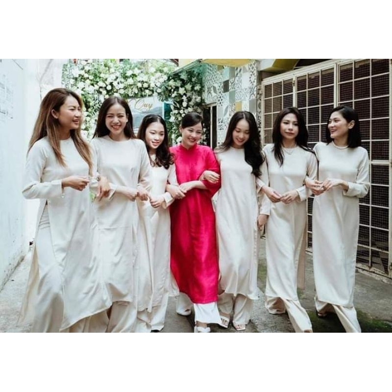 Cho thuê áo dài bê tráp 90k