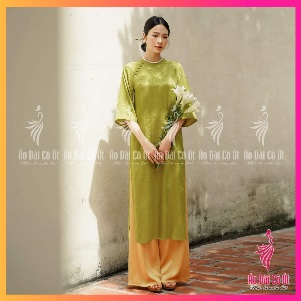 Áo Dài Cách Tân Dáng Suông Xưa Cổ Tròn Vải Gấm Đính Cúc Hàng May Sẵn