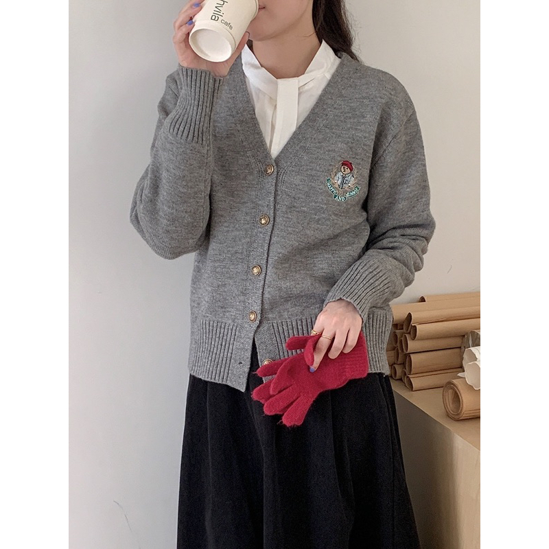 Áo cadigan thêu logo hack tuổi len dầy dặn màu siu xinh