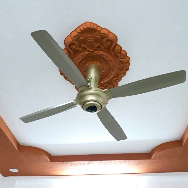 Quạt trần Panasonic 4 cánh