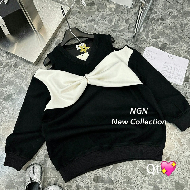 Áo Nỉ Nơ Ngực Khoét Vai Kim Anh Bùi