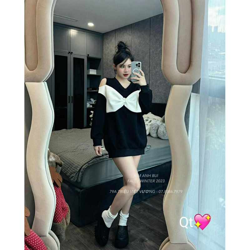 Áo Nỉ Nơ Ngực Khoét Vai Kim Anh Bùi
