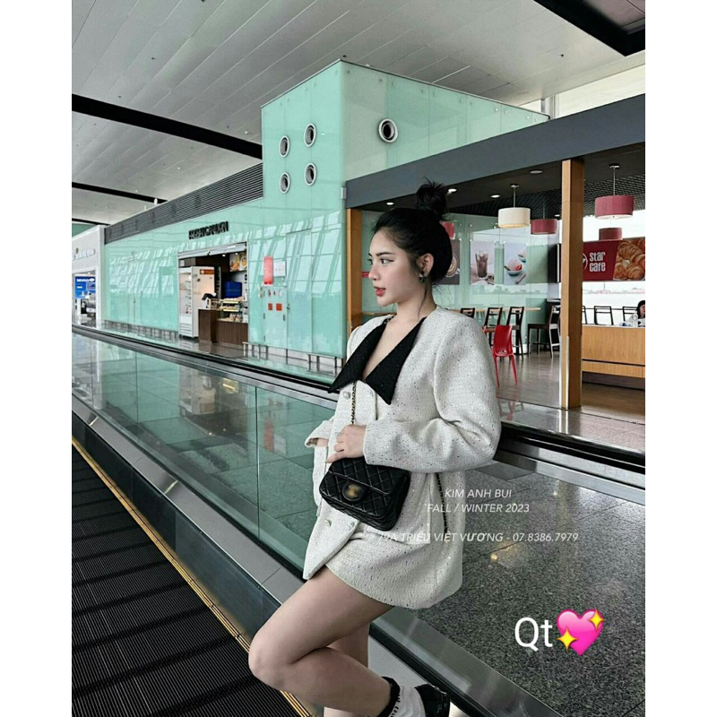 Áo Khoác Dạ Cổ Bẻ Lót Lụa Kim Anh Bùi