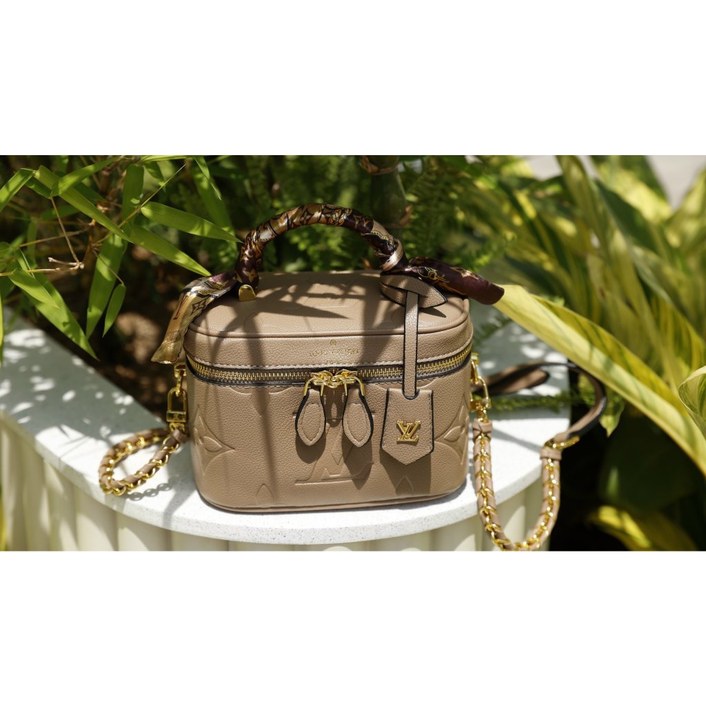 TÚI LV VANITY SZ19 DA BÒ