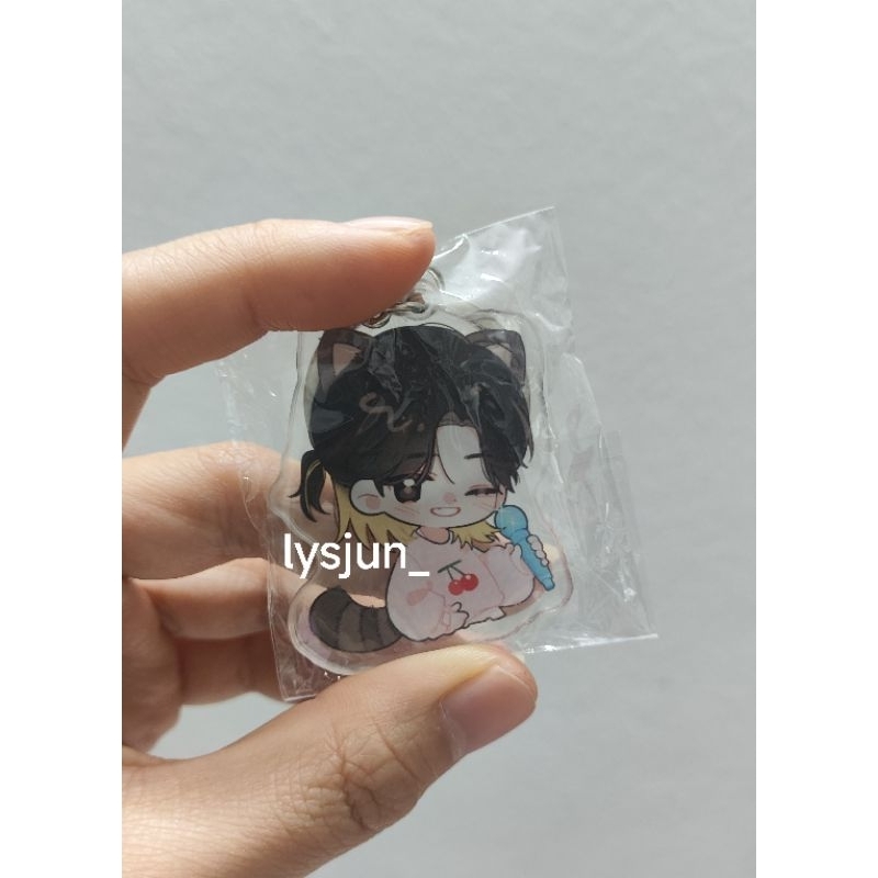 STANDEE HOLDER ĐỰNG CARD & KEYRING MÓC KHOÁ TREO