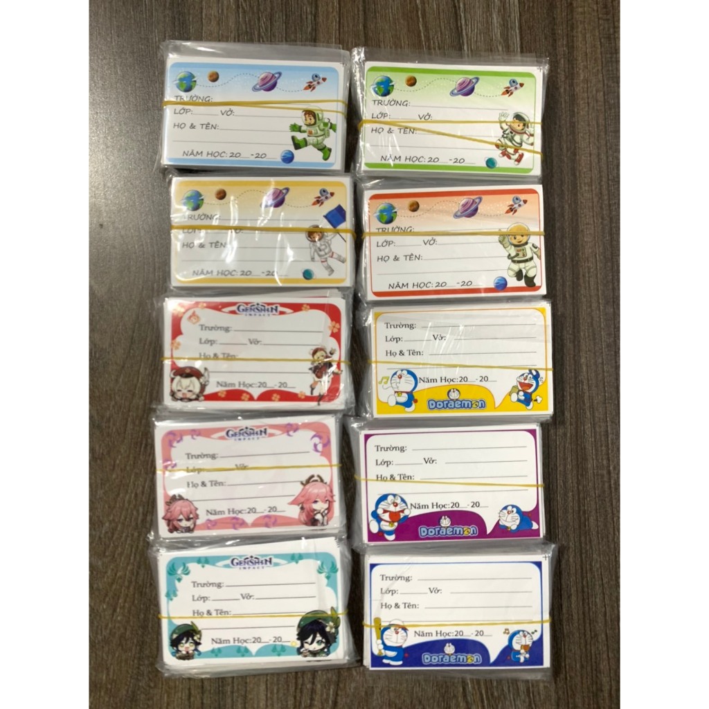 Nhãn vở cắt sẵn có keo dính