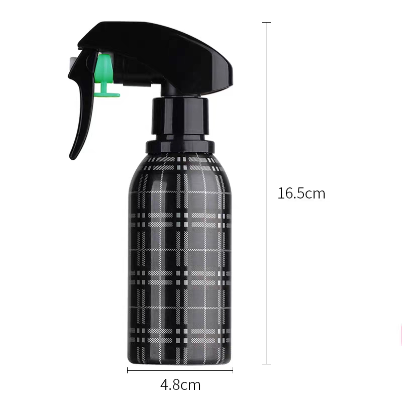 Bình xịt cắt tóc barber họa tiết caro VIC+