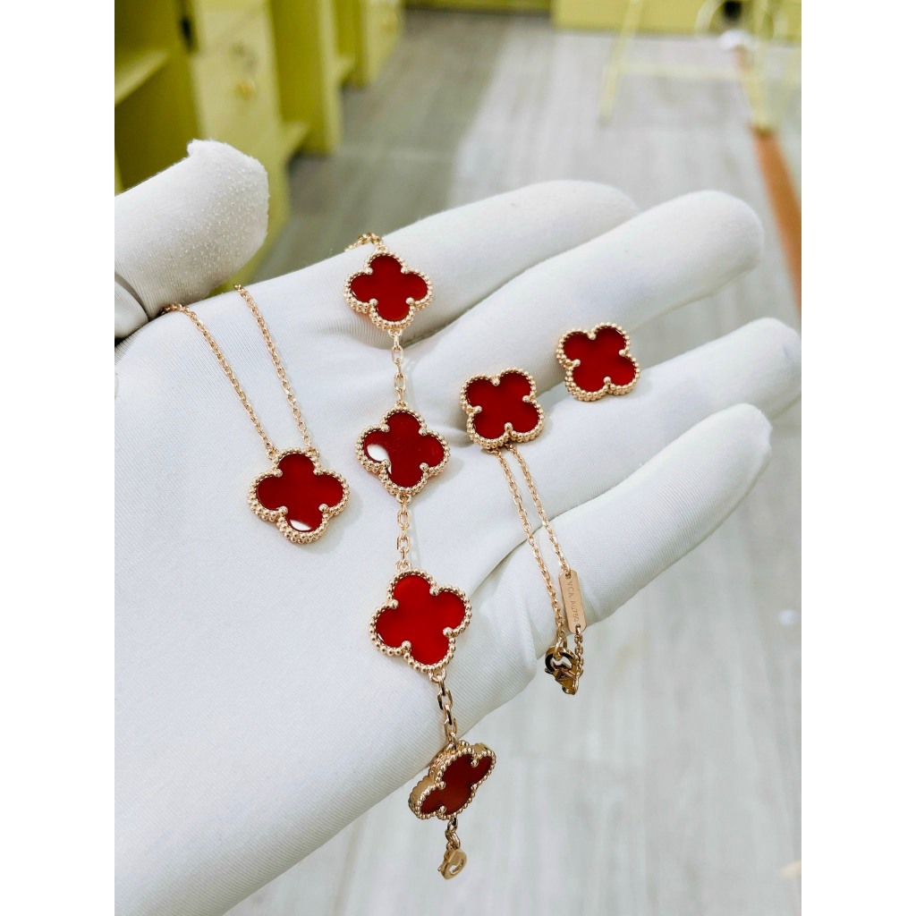 Bộ Trang Sức Nữ Hoa Đỏ HD Jewelry - Set Trang Sức Với 3 Món Bông Tai, Lắc Tay, Dây Chuyền Siêu Sang