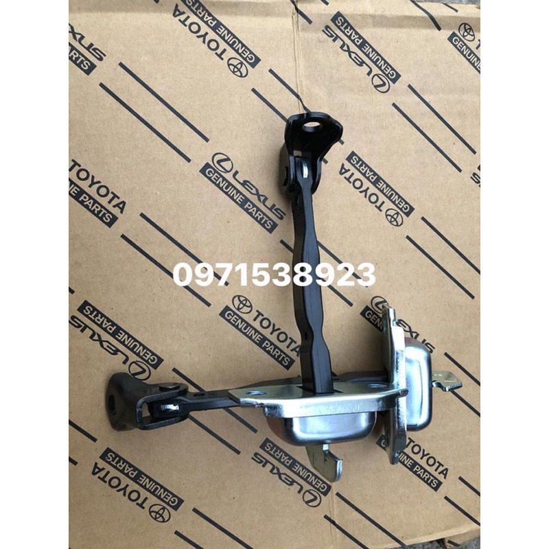 4 Hạn chế cánh cửa xịn TOYOTA VIOS INNOVA COROLLA ALTIS CAMRY YARIS HILUX FORTUNER giá rẻ 68610-0k010. 68630-0k010
