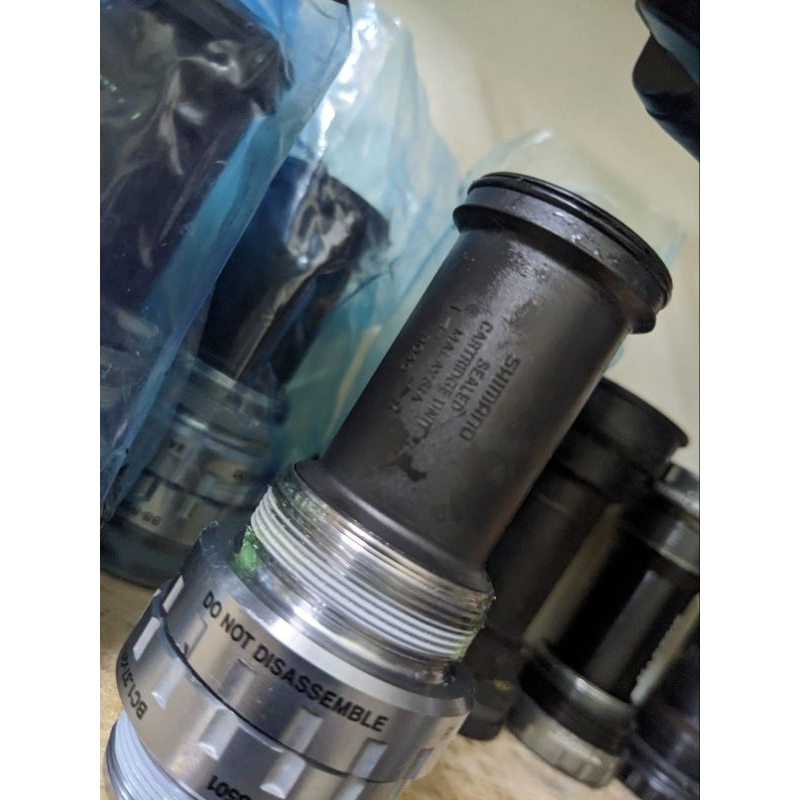 Shimano BB Tiagra Sora BB-RS500 RS501 BBR60 Road  trục rỗng chính hãng