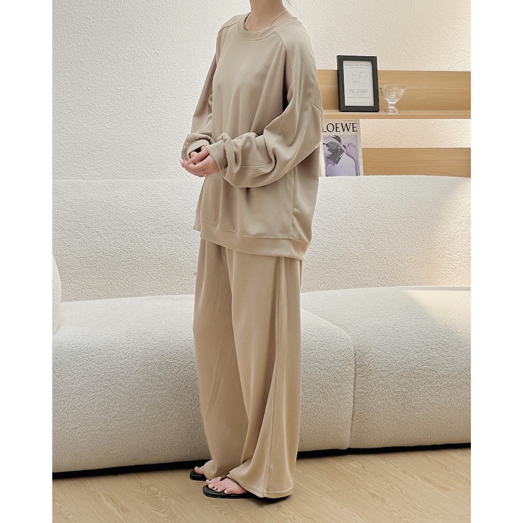 Set Áo Nỉ Tăm Cổ Tròn Kèm Quần Culottes B10239307, Set Bộ Nỉ Gân Trơn Quần Suông Dáng Rộng Germe