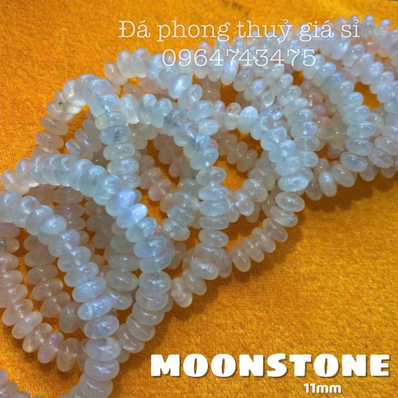 Vòng tay đá moonstone mặt trăng dạng bánh xe size 11mm hàng kiểm định kèm hộp