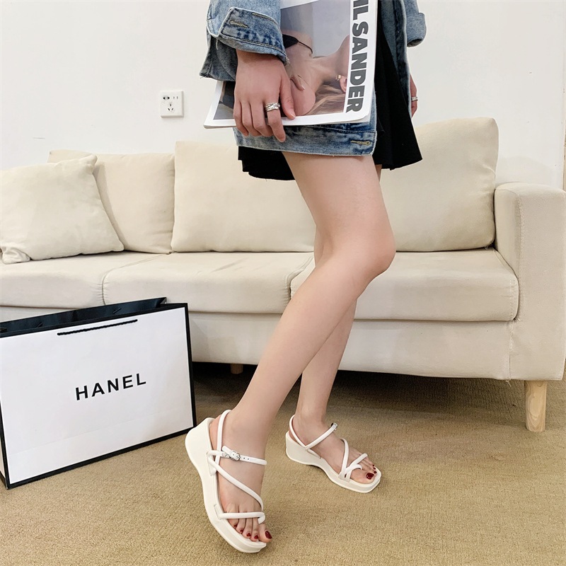 Sandal nữ đế xuồng quai dây mảnh hở ngón cao 3.5cm đi mưa chống nước jayxinh V353