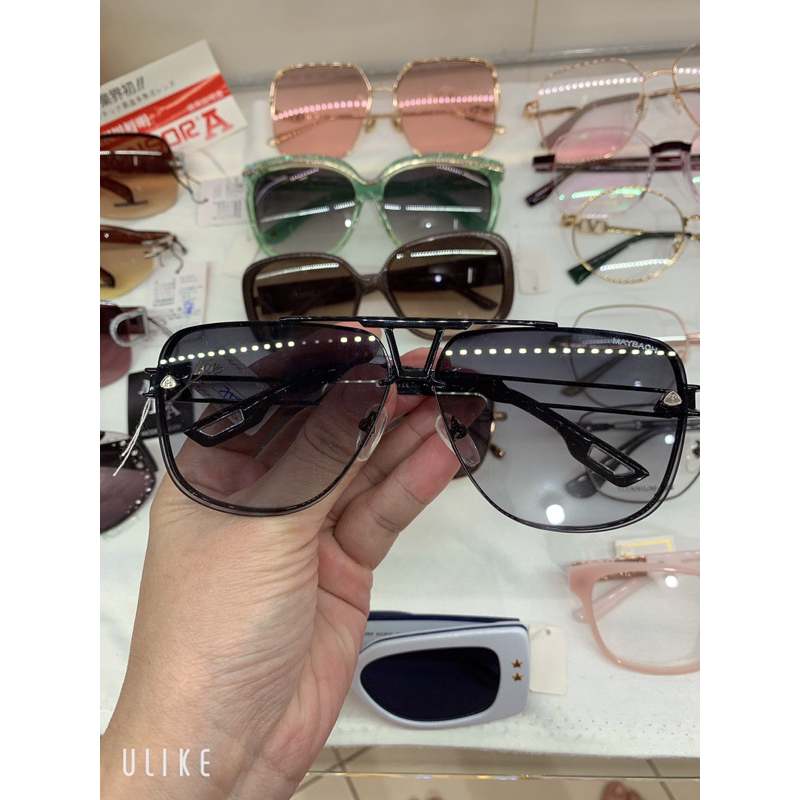 Kính mát si siêu phẩm