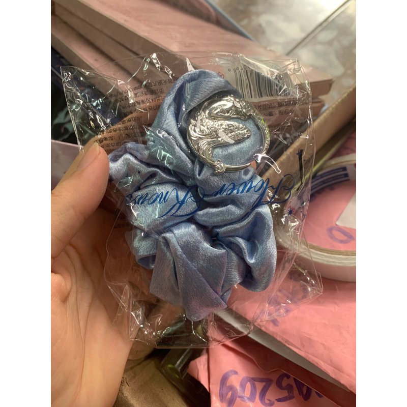 Buộc tóc tiên cá