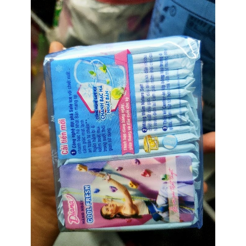 Băng vệ sinh Diana COOL FRESH hàng ngày