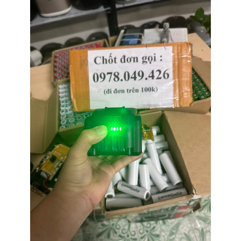 Pin makita chân phổ thông cell 21700 xả 80a