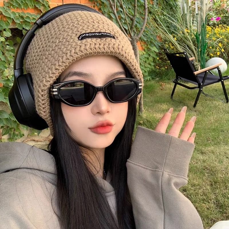 Kr02 Kính râm nam nữ Jennie 2 màu đen trắng