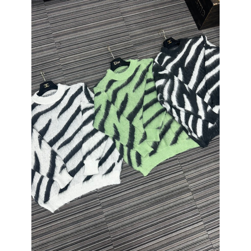 Áo len lông striped vằn xanh sọc đen đơn giản,áo len nam hoạ tiết báo vằn sọc đen màu xanh đen trắng bản mới