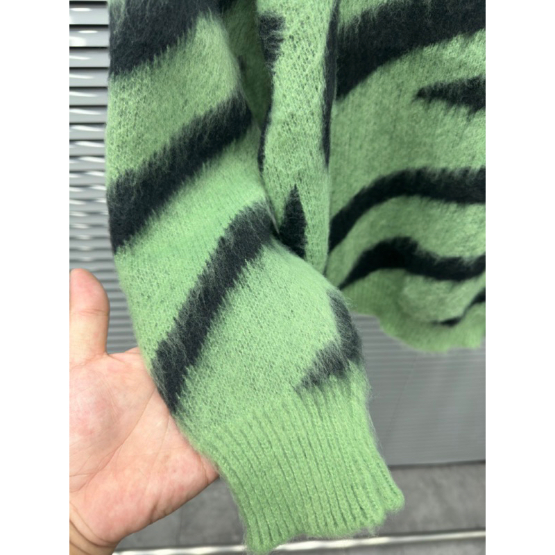 Áo len lông striped vằn xanh sọc đen đơn giản,áo len nam hoạ tiết báo vằn sọc đen màu xanh đen trắng bản mới