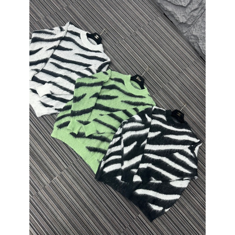 Áo len lông striped vằn xanh sọc đen đơn giản,áo len nam hoạ tiết báo vằn sọc đen màu xanh đen trắng bản mới