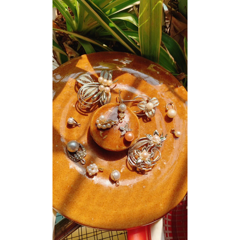 Cài áo và mặt dây chuyền tr.ai thời trang si Nhật