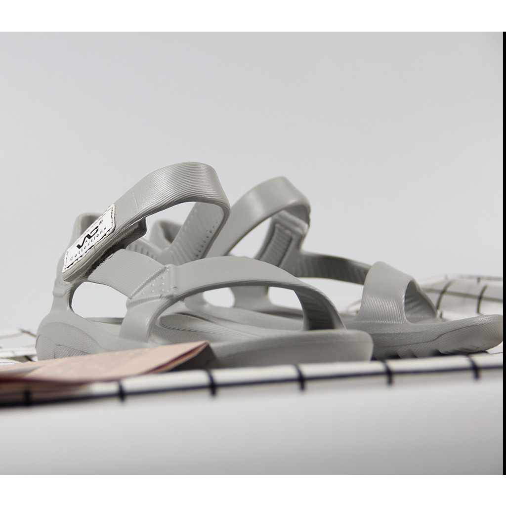 Dép sandal nam màu xám đi mưa nhựa EVA nguyên khối, dáng ôm chân hàng Việt Nam E191