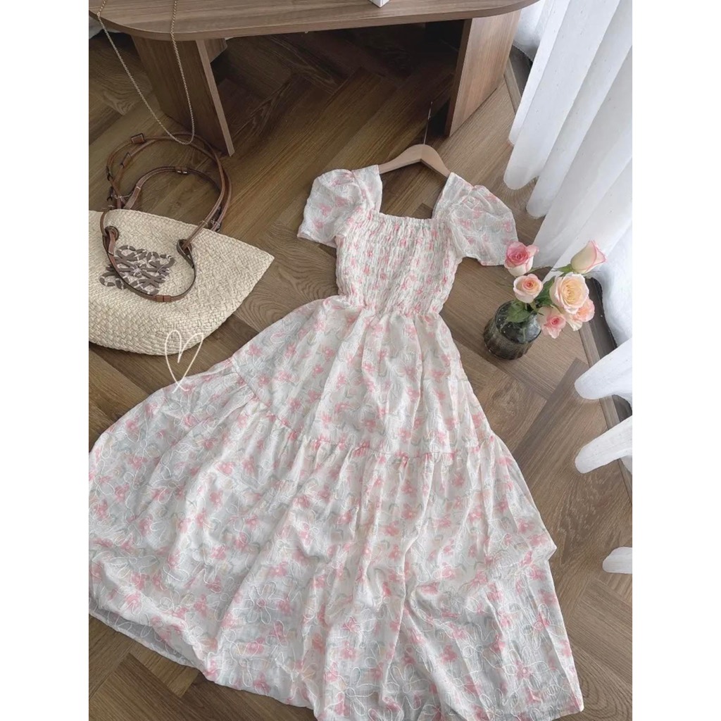 Váy thêu hoa dáng dài