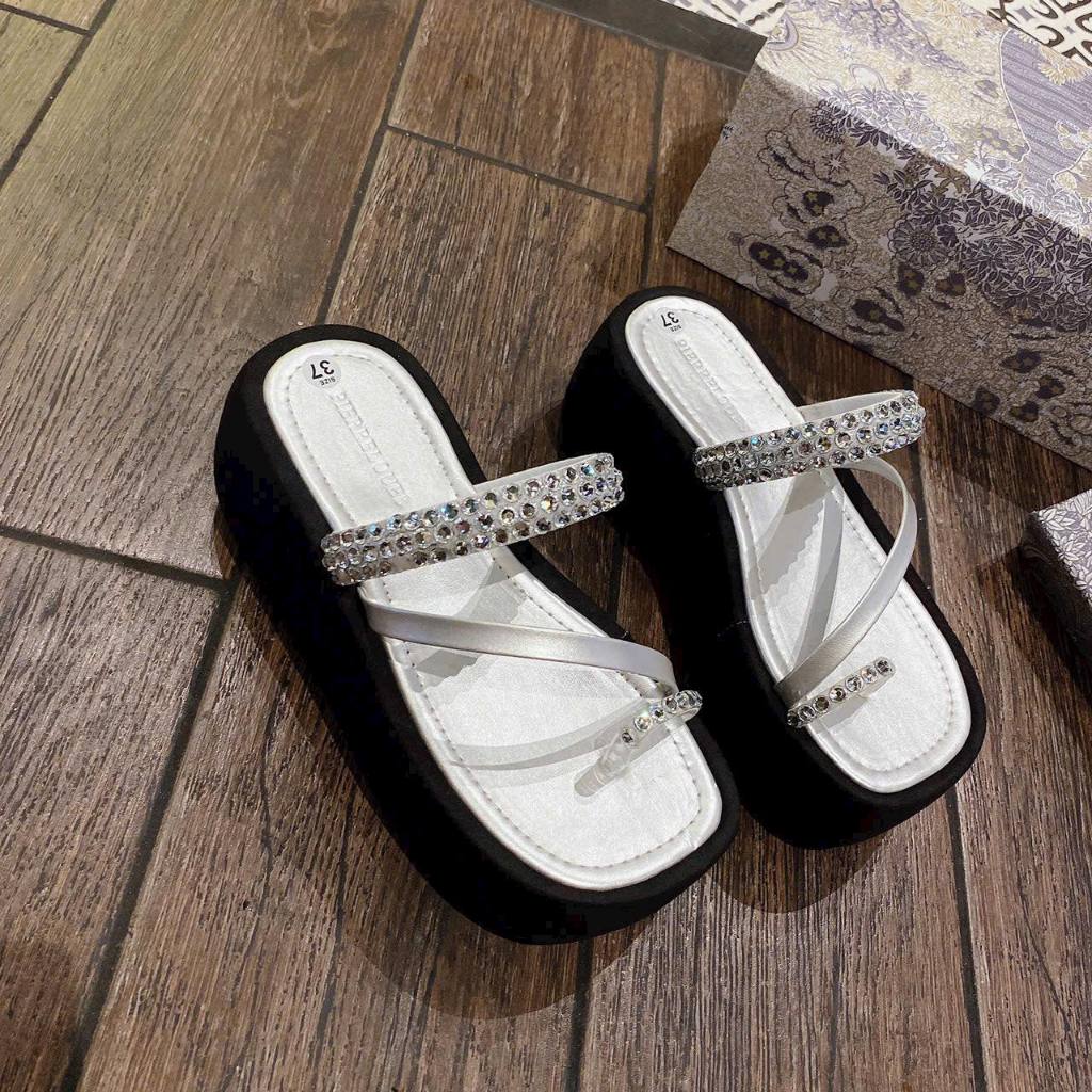 Dép xuồng xỏ ngón xoàn siêu đẹp siêu xinh siêu xịn