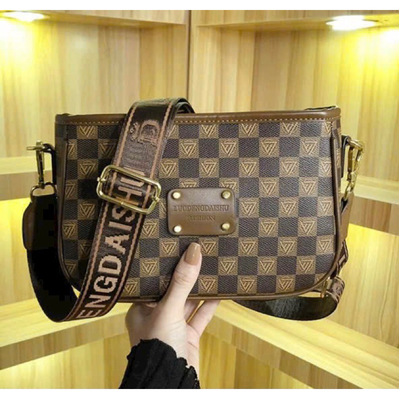 Túi xách nư đeo chéo đeo vai cầm tay dáng hộp dây bản to thời trang