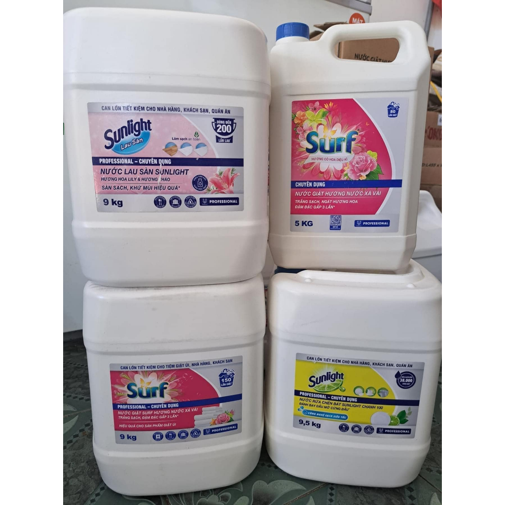 Nước giặt Surf đậm đặc 9kg hương hoa cỏ diệu kì