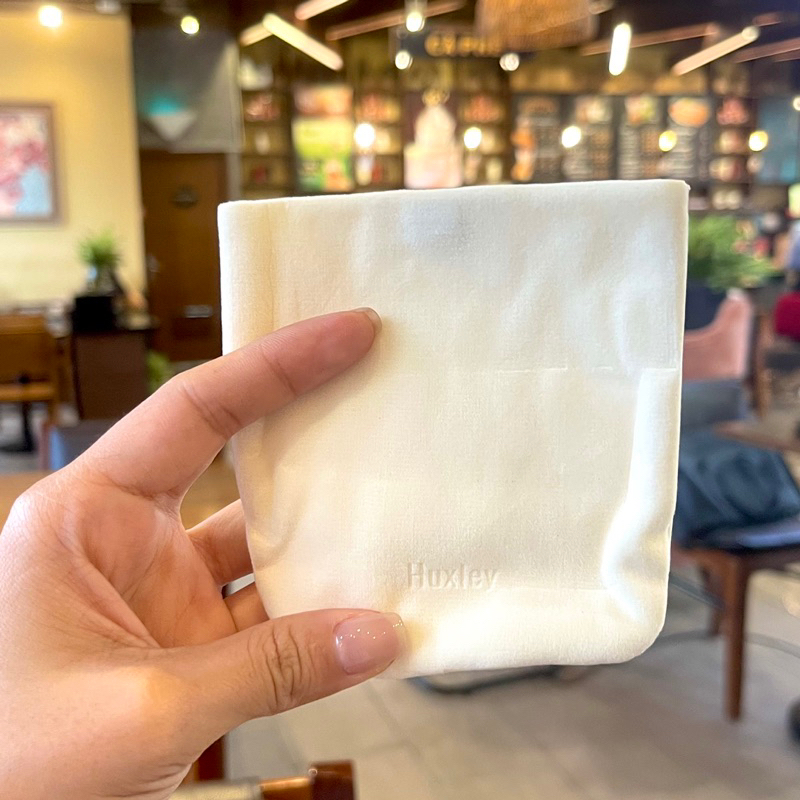 Phấn Nước Trang Điểm HUXLEY MOIST CUSHION: OWN ATTITUDE 3 SAND DUNE 12G