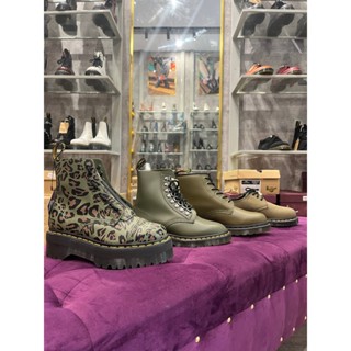 Giày Dr Martens cho người mệnh Mộc, Hỏa