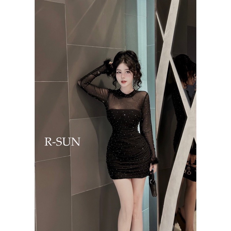 Váy body đính đá tay lông