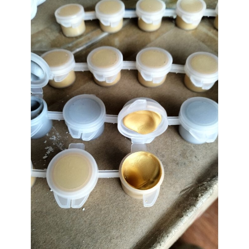 Màu nhũ vàng nhũ bạc dây 3 ml 6 ô